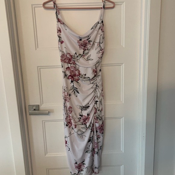 Beautiful Le Château dress XS - Picture 2 of 2